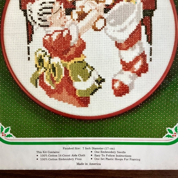 Vtg Counted Cross Stitch Kit Mrs. Claus NIP New Berlin 7” hoop Christmas Holiday - Picture 4 of 10